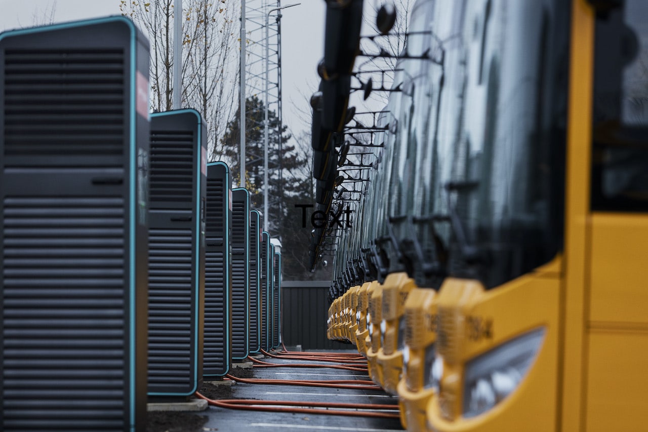 Eon-Elektro-Transporter-Lkw-Laden-Infrastruktur