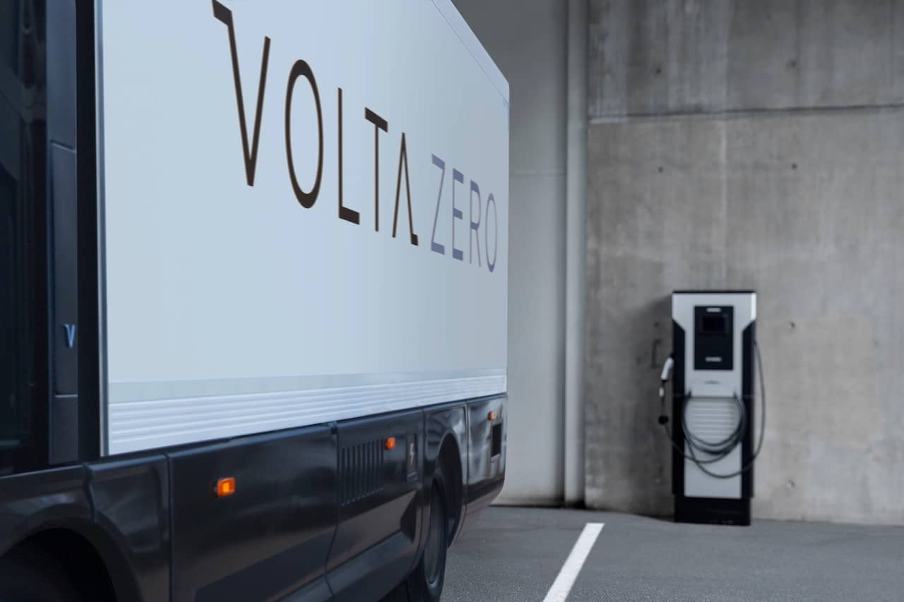 Elektro-Lkw-Volta-Zero-Siemens-Ladeinfrastruktur