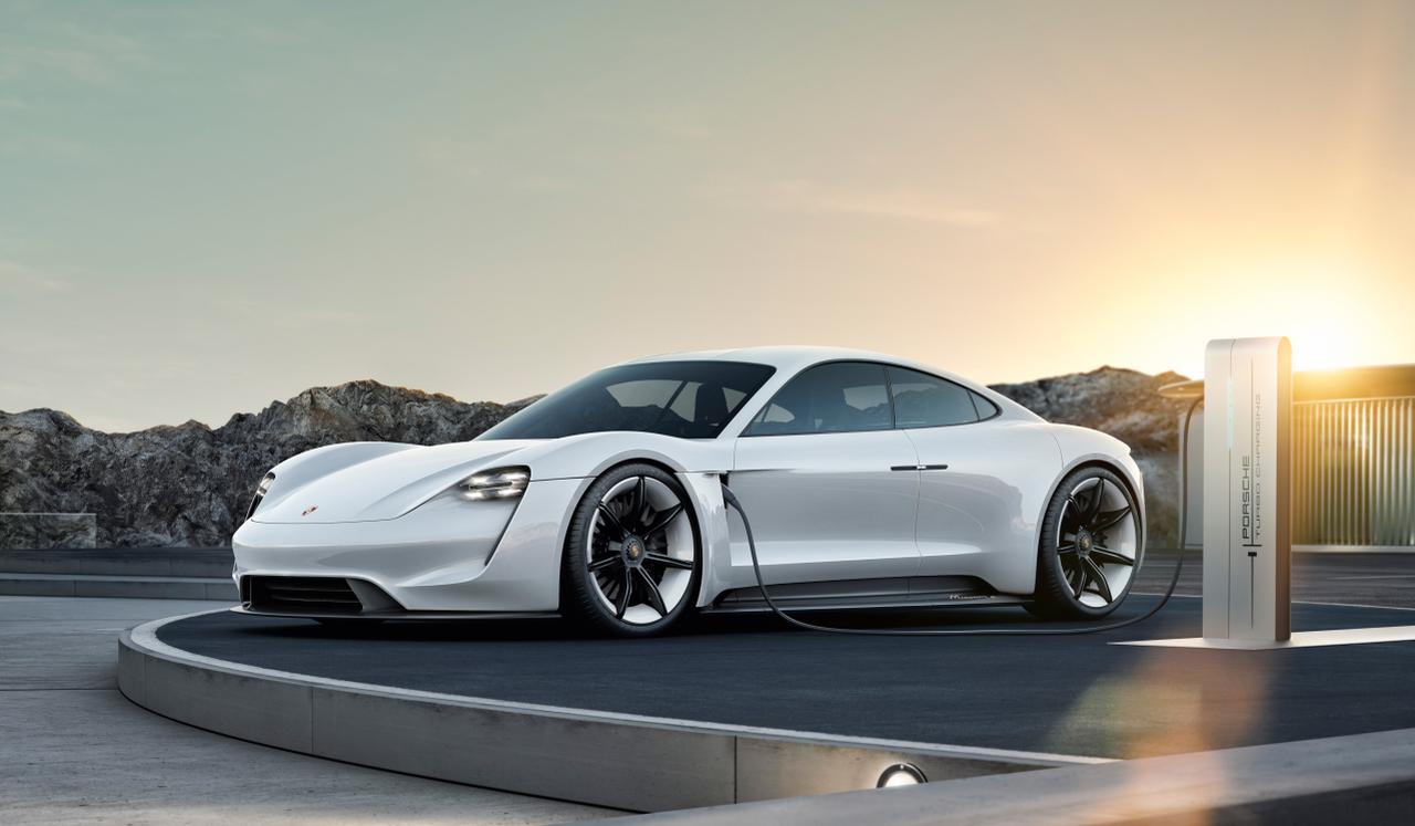 Porsche Mission E Konzept