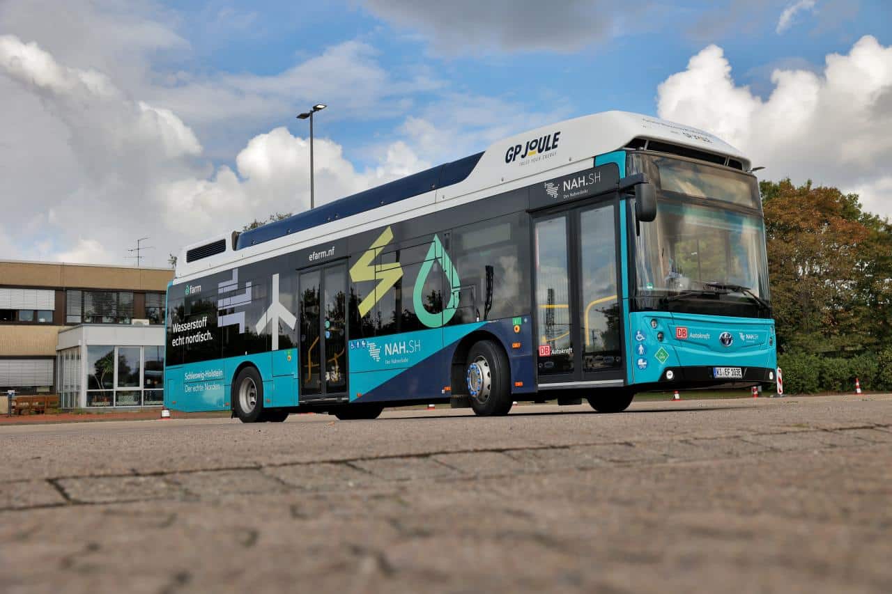Toyota Wasserstoffbus: Hohes Tempo über lange Strecke ohne Stopp