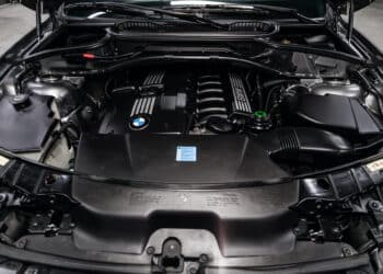 BMW-Mercedes-Verbrenner-Motor