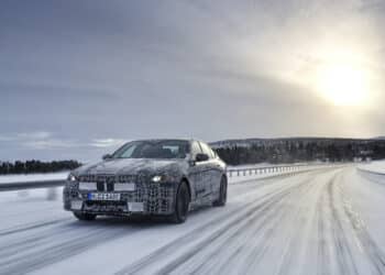 BMW-i5-E-Auto-Wintererprobung