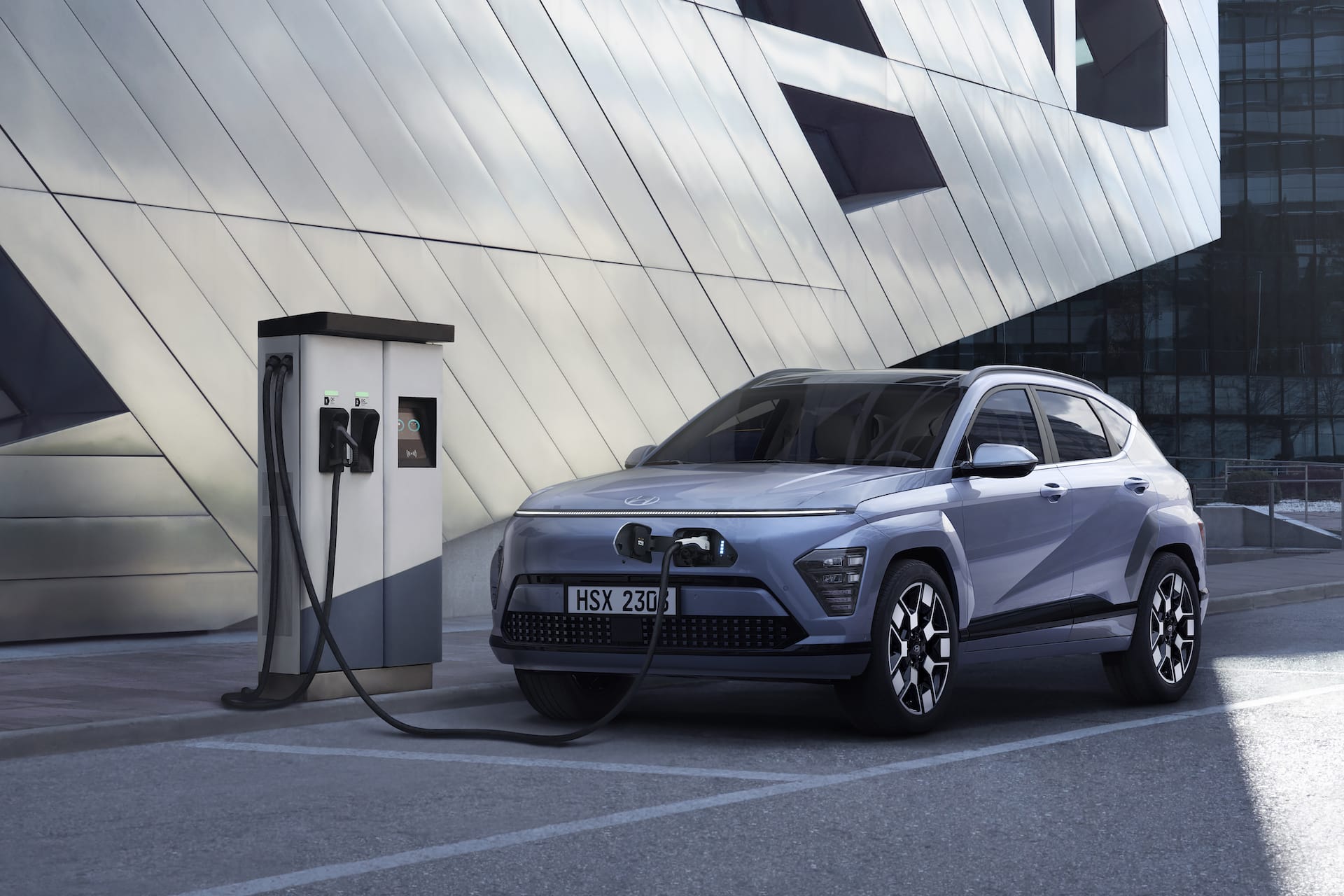 Hyundai-Kona-Elektroauto-Laden