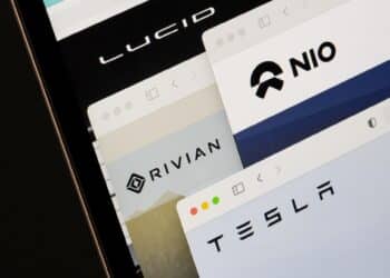 Rivian-Lucid-E-Autos