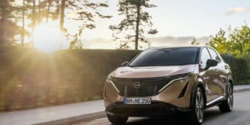 Nissan-E-Auto-Ariya-Evolve